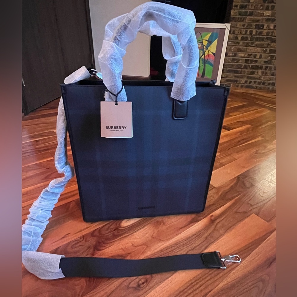 Burberry Denny E-Check Canvas Tote, NEW - Picture 8 of 17